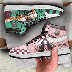 Tanjiro and Nezuko High-Top Leather Sneakers MN12 -  Demon Slayer: Kimetsu no Yaiba - Angle 3