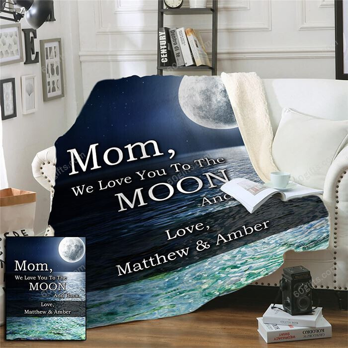 Merry Christmas & Happy New Year Custom Name Mom & Grandparent Love You To The Moon And Back Fleece Blanket