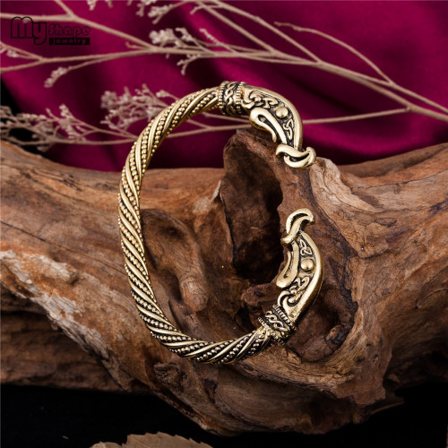 Viking Wolf Head Bracelet | Viking Bracelet