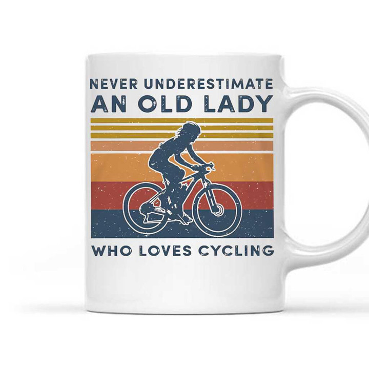 Never Underestimate An Old Lady Loves Cycling Vintage Retro Mug