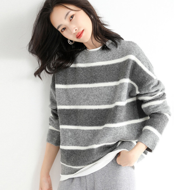 Women's Loose Round Neck Width Color Stripes Short Pullover Base Non-wool Sweater For Women