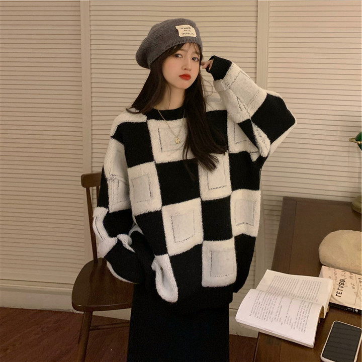 Women's Korean Contrast Color Knitwear Large Plaid Pullover Lazy Sweater