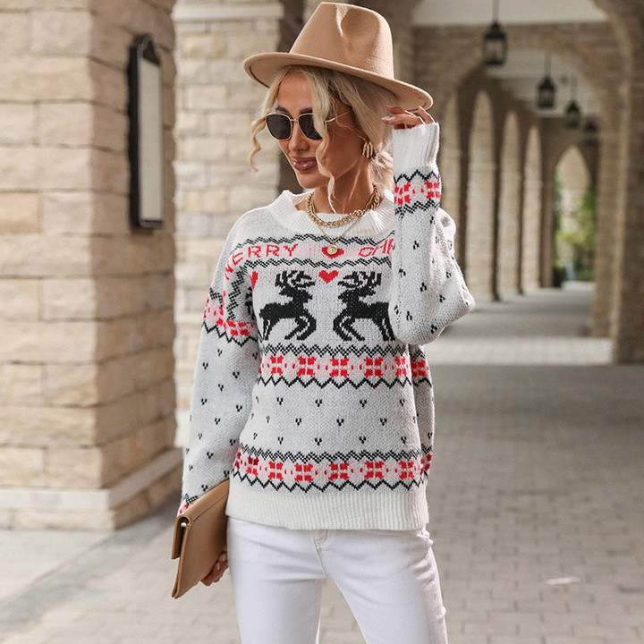 Women's Deer Knitted Pullover Round Neck Christmas Sweater