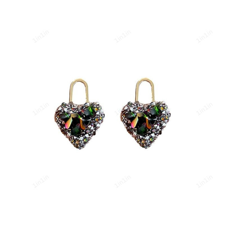 Heart-shaped Stud Earrings
