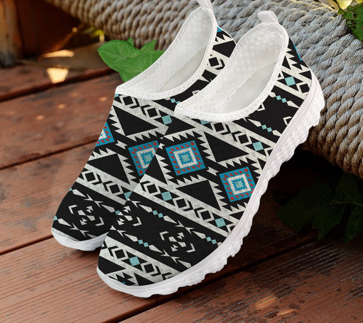 Ethnic Seamless Pattern Mesh Shoes