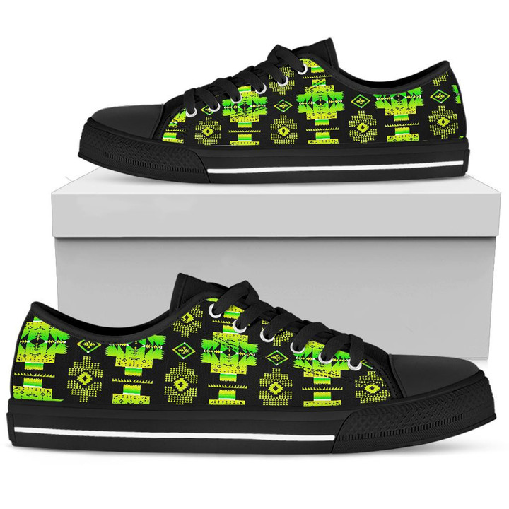 Pattern Native American Low Top Canvas Shoes 04