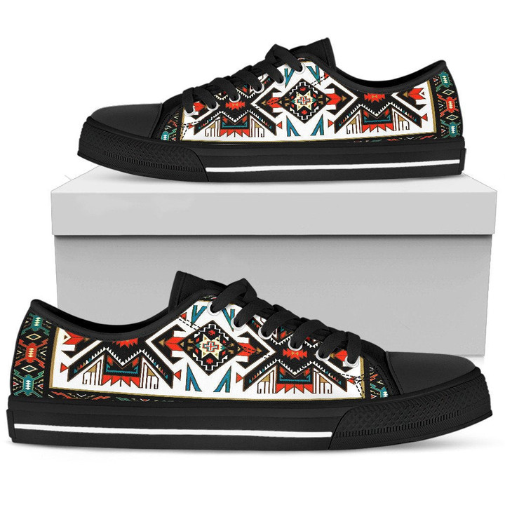 Tribal Pattern Colorful Native American Design Men's Low Top Canvas Shoe