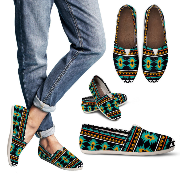Geometric Ethnic Pattern Casual Shoes