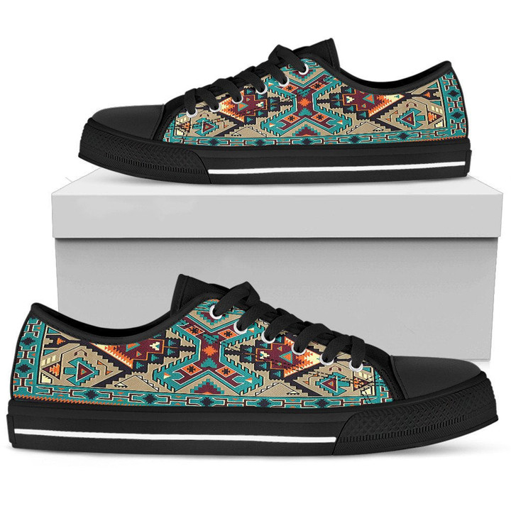 Blue Tribal Pattern Native American Design Men's Low Top Canvas Shoe