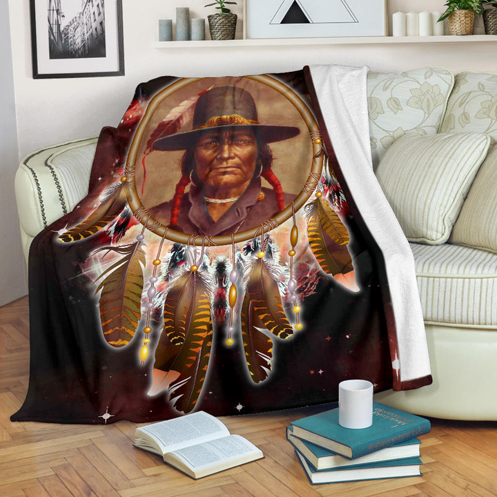 Chief Dream Catcher Red Galaxy Blanket