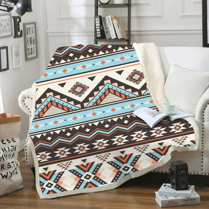 Tribal Striped Seamless Pattern Blanket