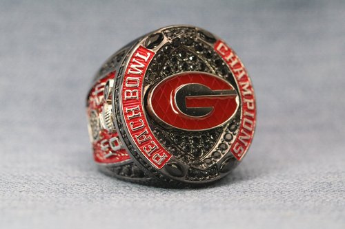 2023 Georgia Bulldogs College Football Peach Bowl Championship Ring   Premium Series