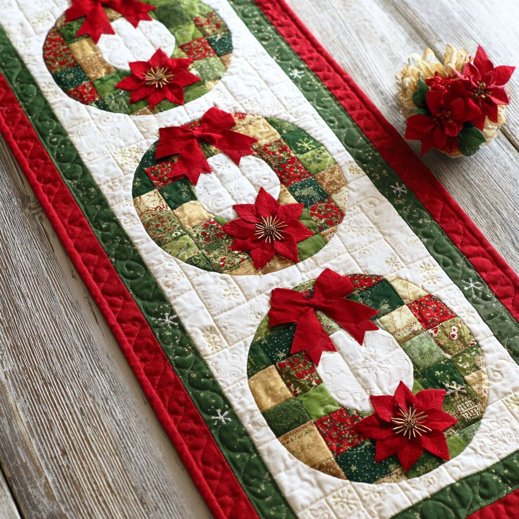 Poinsettia Wreath Blocks on Green Table Runner - Made to Order TABLE928