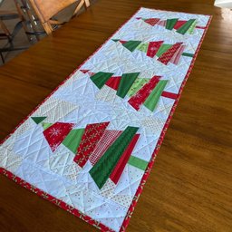 Peppermint Bliss Table Runner - Made to Order TABLE928