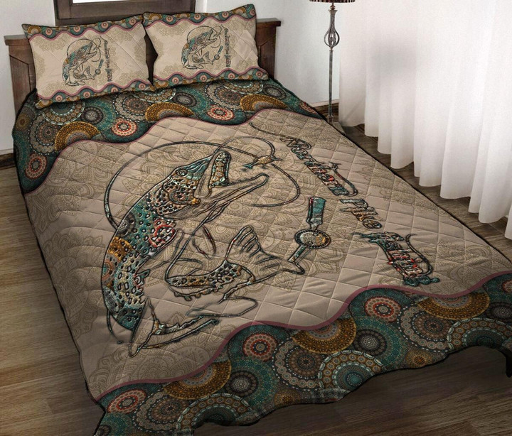 Northern Pike Fishing Mandala Vintage quilt bedding set