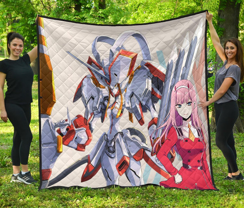 Darling In The Franxx Anime Premium Quilt | Darling Strelizia Fighting Mode And Zero Two Smiling Quilt Blanket