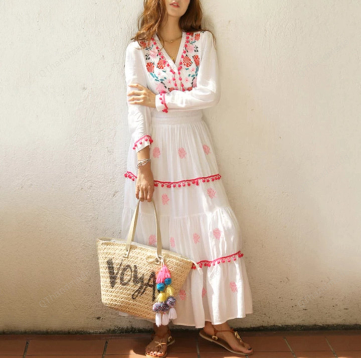 Flower Embroidery Maxi Dress Summer V-neck Sexy Long Sleeve Sunscreen Bohemian Hippie Chic Ethnic Holiday Beach Dresses Womens/Linen Clothing