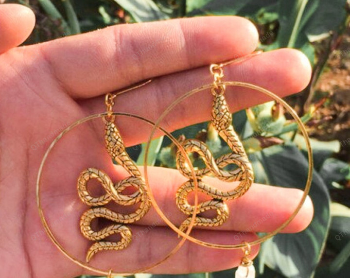 Long snake earrings/Gothic serpent earrings/Punk Goth Curved snakes Dangles Earrings/Statement Earrings/Celestial Witch Healing Crystal