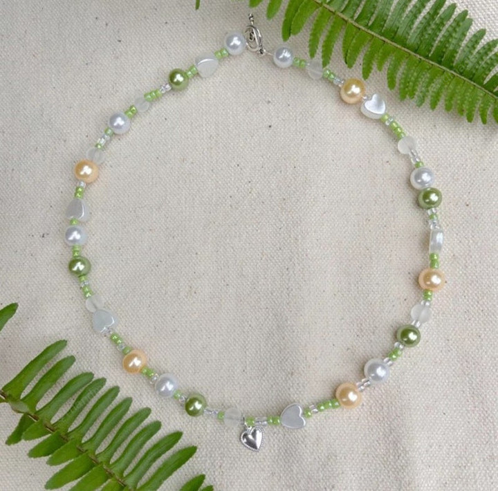 Green Beaded Fairy Core Necklace with Silver Heart Charm, y2k Fashion Beaded Necklace, Cottage Core Necklace,Fairy Cottagecore Jewelry