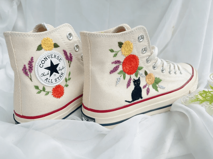 Converse Pet/ Custom Cat/ Wedding Converse Shoes/ Custom Converse Chuck Taylor 1970s Embroidery Logo