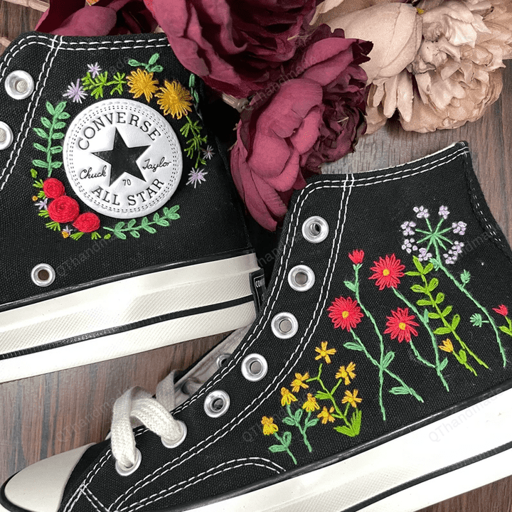 Gift for Her/ Wedding Gift Converse Custom Girl and Flowers Embroidery/ Custom converse Chuck Taylor embroidered flower/ Wedding Converse Shoes/ Converse Custom Chuck Taylor 70 embroidered flowers/ Custom Converse Embroidery/ Converse Chuck Taylor embroid