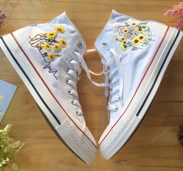 Converse Custom SunFlower Embroidery/ Custom Converse Chuck Taylor 1970s/ Wedding Converse Shoes/ Gift For Her