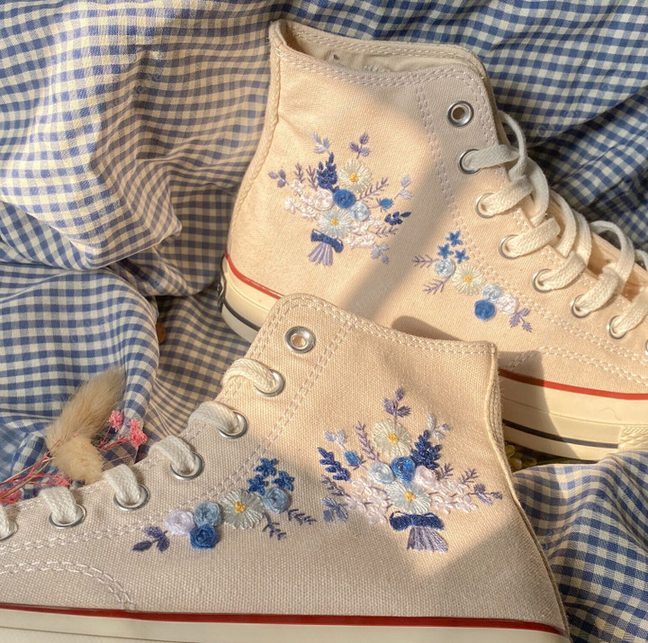 Embroidered converse Small Flowers/ Custom Converse Platform/ Embroidered Sneakers Blue Flowers/Gifts Mom