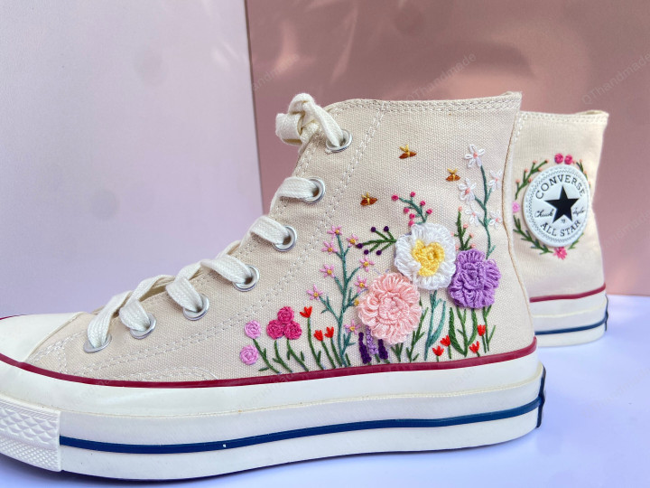 Custom Coverse Platform/Wedding Flowers Embroidered Converse/Bridal Flowers Embroidered Sneakers/Converse Embroidered Sneakers