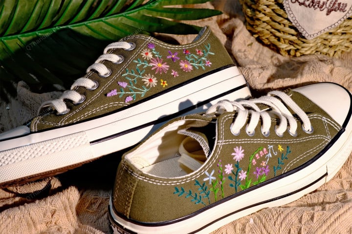 Converse embroidered shoes,Converse Chuck Taylor 1970s,Converse custom small flower /Multi-color small flower embroidery