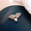Luxury Mori Personality flower pearl brooch Pin/Temperament suit anti-glare buckle atmospheric Brooch/Flowers Wings Leaves Elephants Brooch