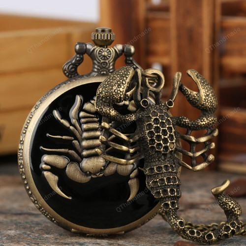 Retro Antique 3D Scorpion Bronze Quartz Pocket Watch Pendant Necklace Watch Fob Chain Jewelry Clock Gift with Scorpion Accessory