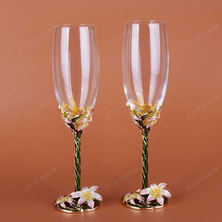 Personalized custom 2pcs/lot Wedding Wine Glasses For Love Crystal /Champagne Flutes Wedding Toasting / Champagne Wine Glasses