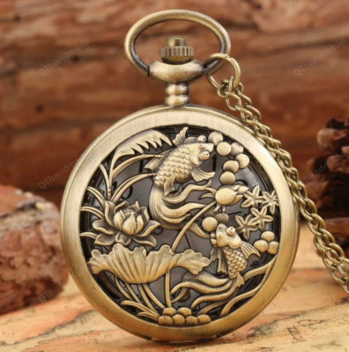 Hollow Lucky Carp Vivid Fishes Cyprinid Necklace Bronze Pendant Chain Quartz Analog Pocket Watch for Men Women Art/Best man Gifts