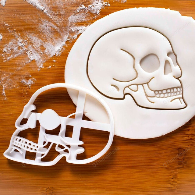 2022 Halloween Skull Brain Organs Cookie Cutters Plastic 3D Cartoon Pressable Biscuit Stamp Chocolate Mold Cake Decorating Tools