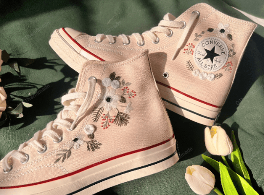 Wedding Converse/Embroidered Converse/Converse High Tops White Flower Strip/Logo Converse Embroidery/Custom Chuck Taylor 1970s/Gift For Her