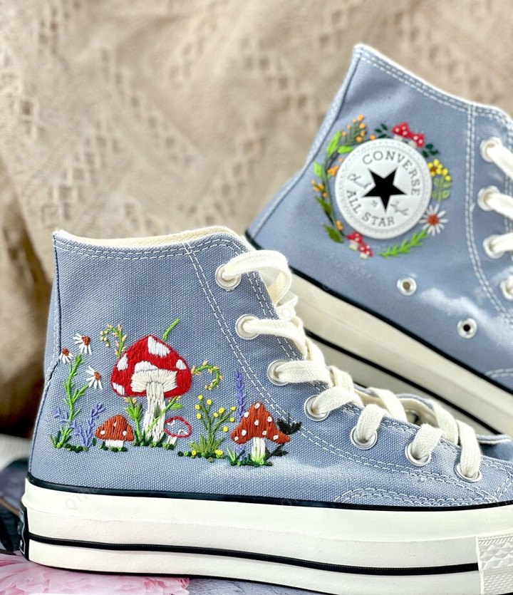 Custom Converse Chuck Taylor 1970s Embroidery Floral Bee Shoes, Embroidery Flowers Leaf Bee Shoes, Custom Name Converse Shoes, Embroidered Flowers Converse Shoes