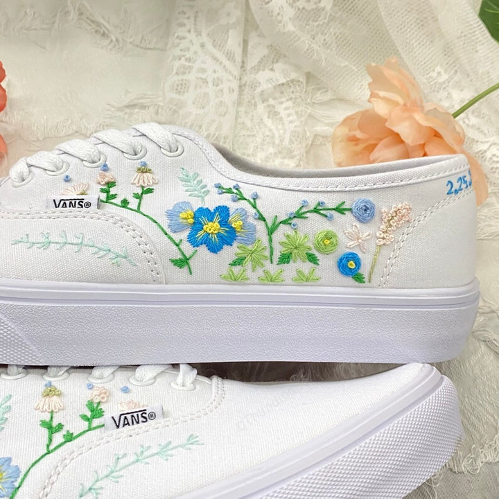 Custom Name Date Embroidered Flower Vans Shoes, Embroidered Custom Floral Slip on Vans Sneakers, Embroidered Wedding Shoes, Personalized Name Embroidered Floral Leaf Vans For A Bride
