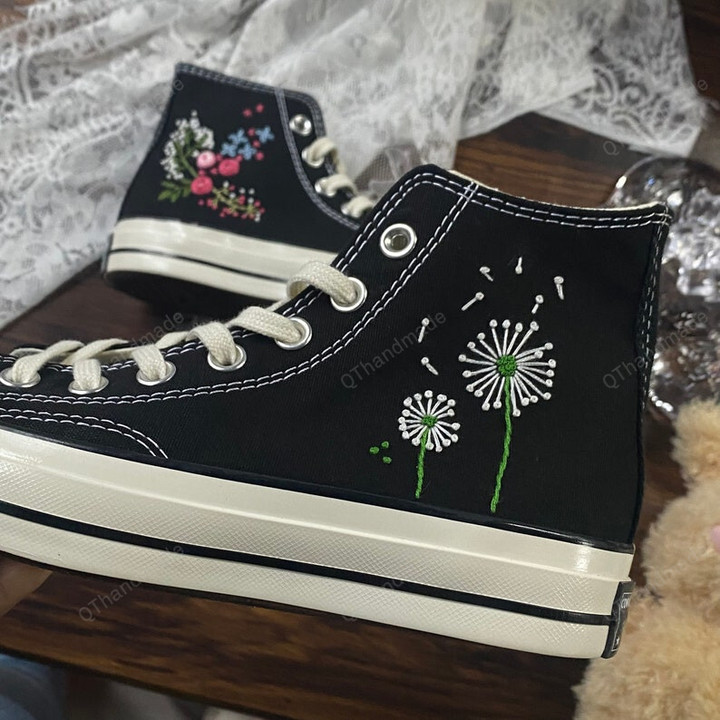 Custom Embroidered Floral Convesr Chuck Taylor Shoes/ Converse Embroidered Sweet Flowers Shoes/ Custom Converse Floral Embroidery for Bride