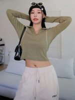 Women Grommet Detail Contrast Piping Ribbed Knit Tee