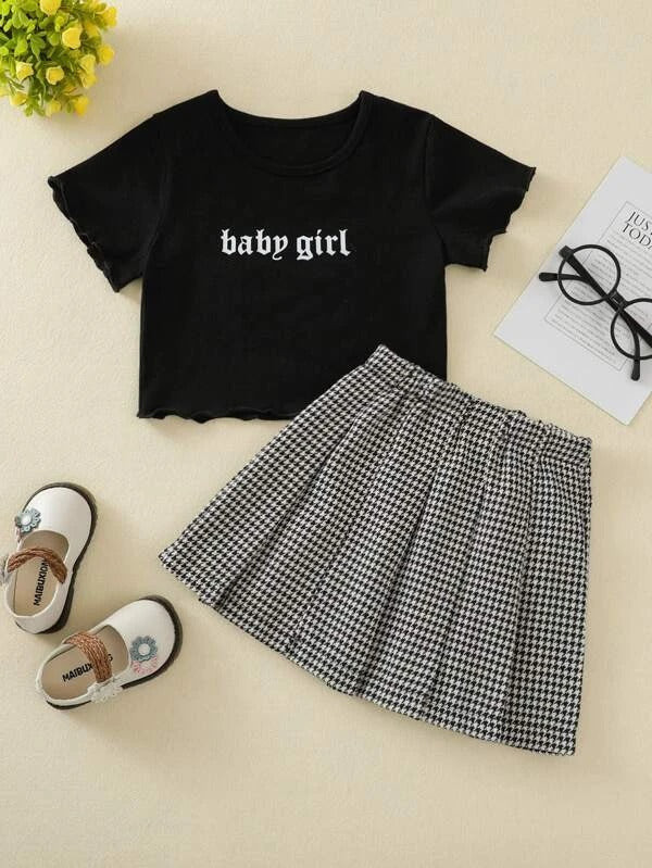Toddler Girls Letter Graphic Lettuce Trim Tee With Pleated Skirt