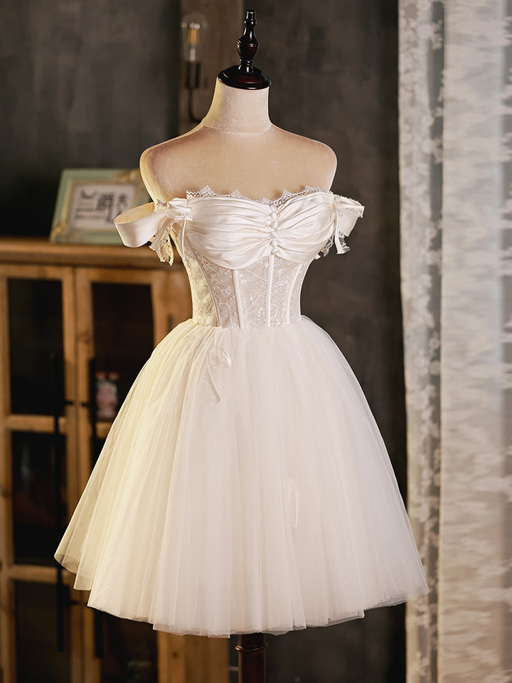 Cute White Tulle Sweetheart Beaded Prom Dress, White Short Graduation Dresses