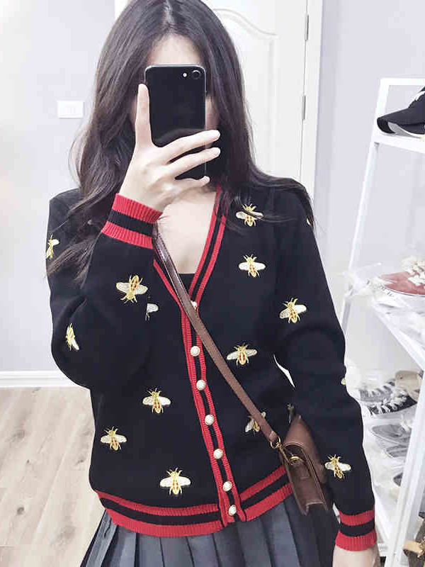 Bee Embroidery Cardigan Contrast Color Button Knitted Sweaters