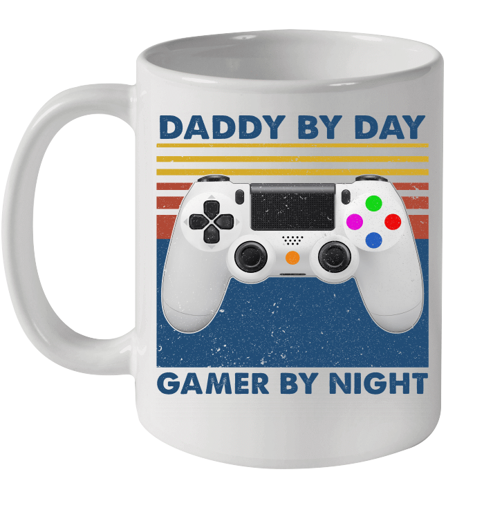 Controller Daddy By Day Gamer By Night Vintage Mug Funny Father's Day Gifts