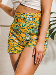 Women O-ring Belted Floral Print Shorts