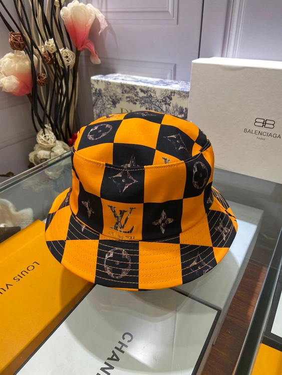 Louis Vuitton Monogram Printed Check Pattern Bucket Hat In Black And Yellow