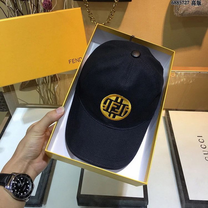 Fendi Yellow Reversiable Ff Logo Embroidered Baseball Cap In Black