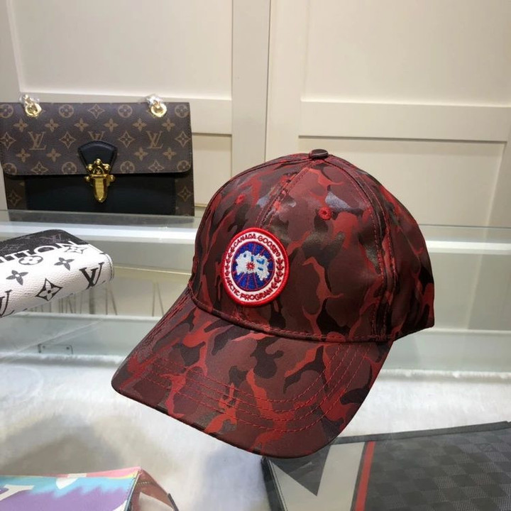Canada Goose Logo Patch Camouflage Baseball Cap In Red