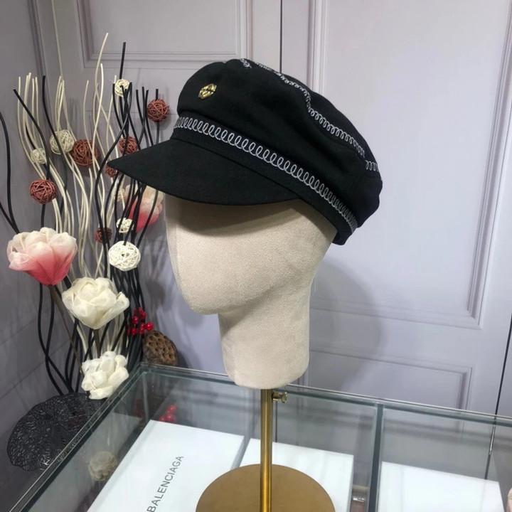 Gucci Gold Gg Logo Embroidered Snake Pattern Cap In Black