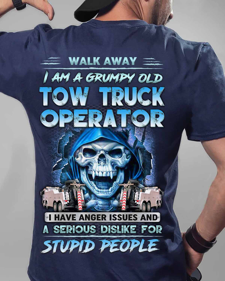 I am a Grumpy old Tow Truck Operator -Navy Blue - T-shirt - #250822angis8bttoz6