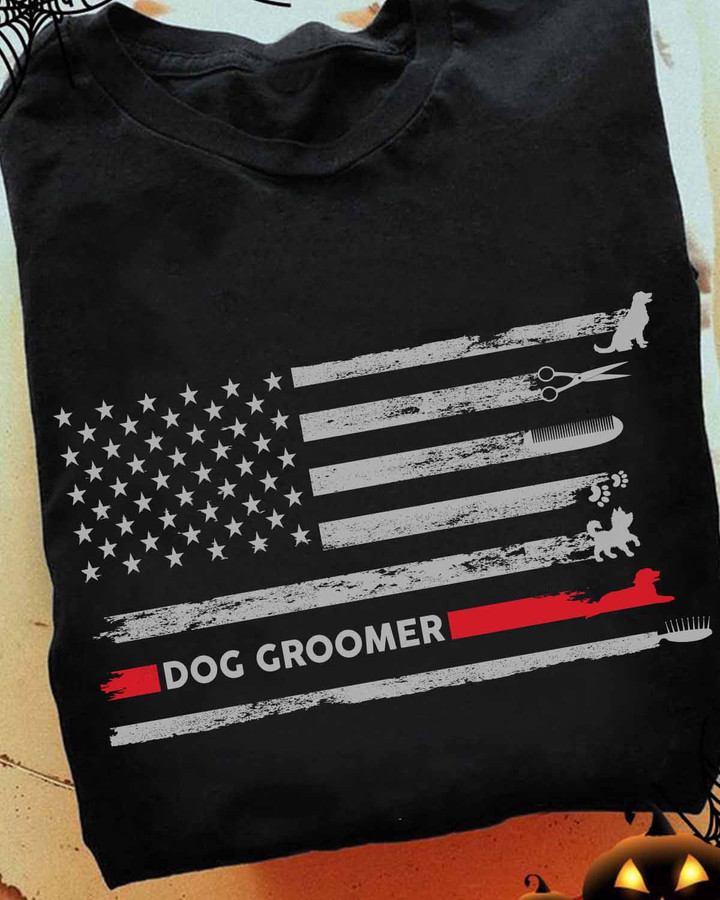 "Black t-shirt for dog groomers with quote